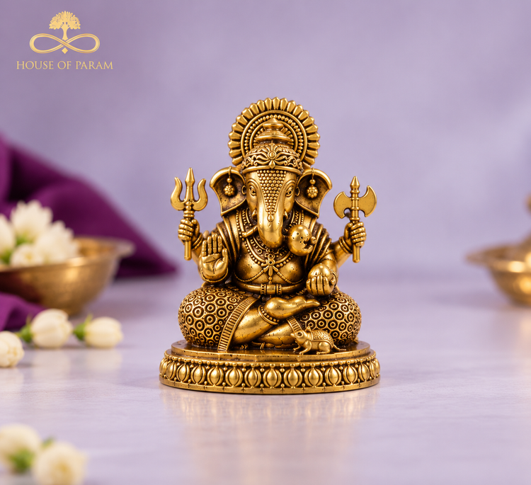 Brass shrimant Dagdusheth Halwai Ganpati 2 Inch